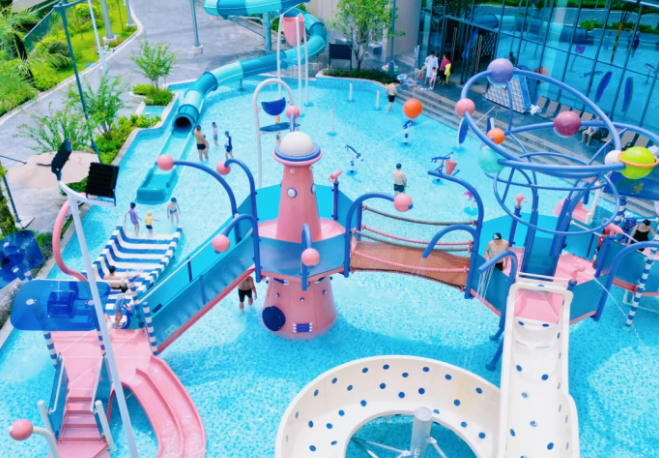 Explore the Wyndham Hot Spring Hotel in Nankunshan